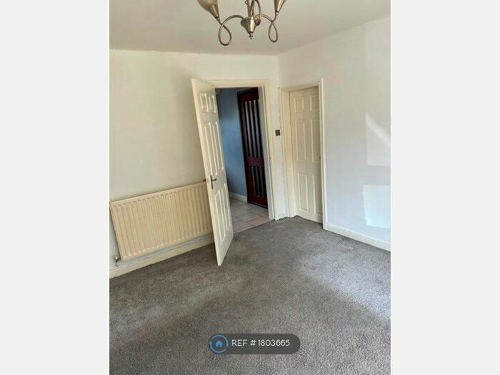 2 Bedroom Semi-Detached House To Rent In Norris Road, Stoke-On-Trent, ST6