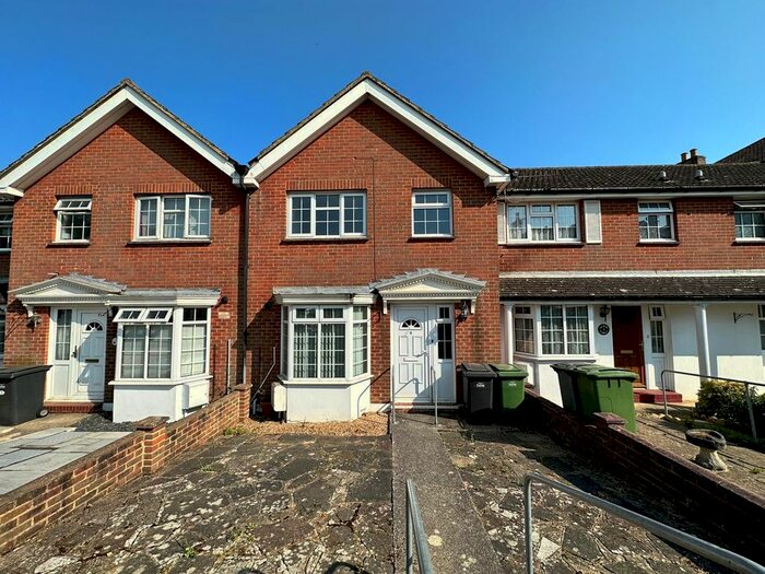 3 Bedroom Terraced House To Rent In St Helens Crescent, Hastings, TN34