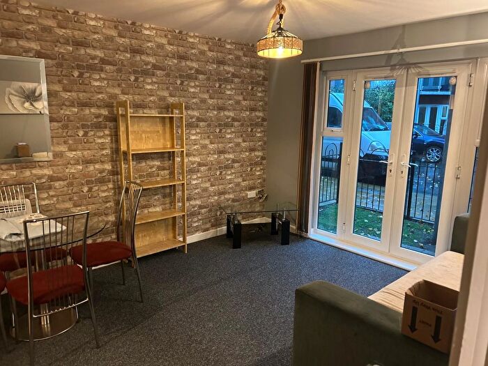 2 Bedroom Flat To Rent In Conisbrough Keep, Coventry, CV1