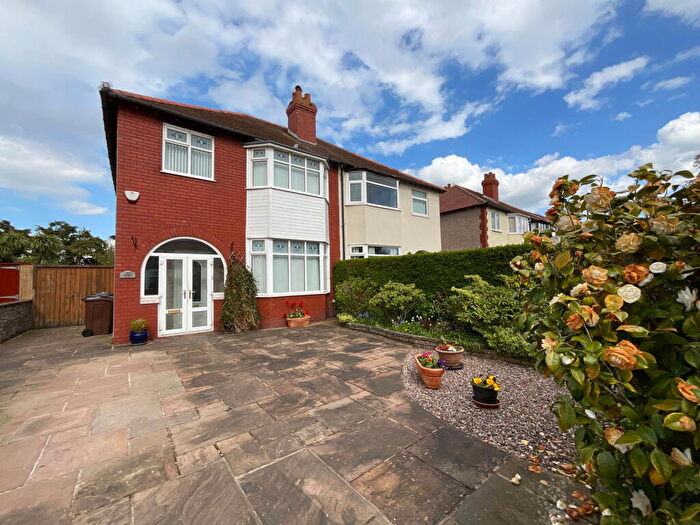 3 Bedroom Semi Detached House For Sale In Lonsdale Road, Southport, PR8