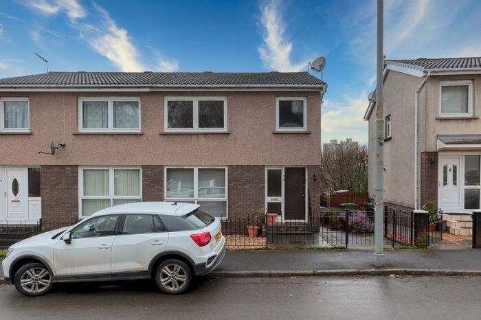 3 Bedroom Semi-Detached House To Rent In Bellwood Street, Shawlands, Glasgow, G41