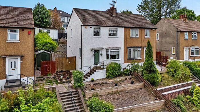3 Bedroom Semi-Detached House For Sale In Dorchester Avenue, Kelvindale, G12