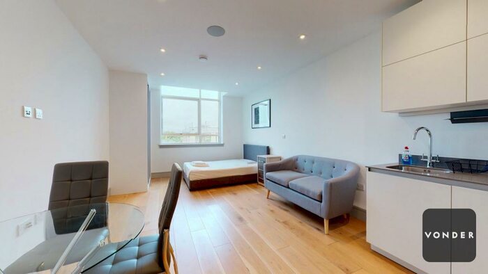 Studio To Rent In Lawrence Road, N15