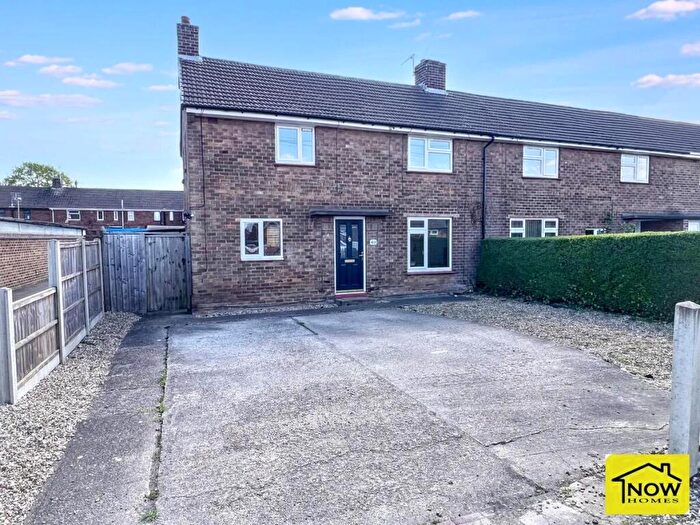 3 Bedroom End Of Terrace House For Sale In Hawton Lane, Balderton, Newark, Nottinghamshire., NG24