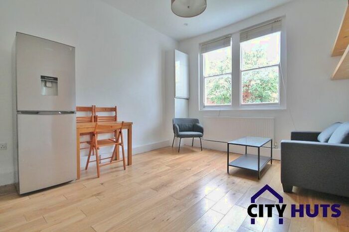 2 Bedroom Flat To Rent In Stock Orchard Crescent, Caledonian Road, N7