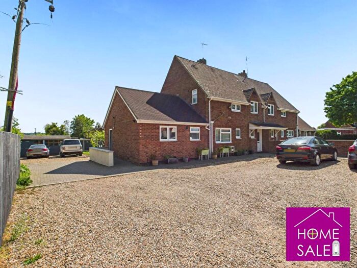 4 Bedroom Detached House For Sale In Stanbridge, Leighton Buzzard, LU7