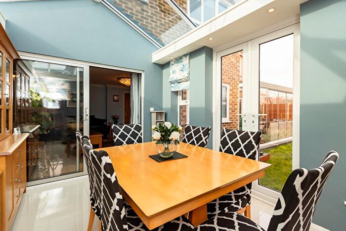 5 Bedroom Detached House For Sale In Newlands Drive, Gedling, Nottingham, NG4