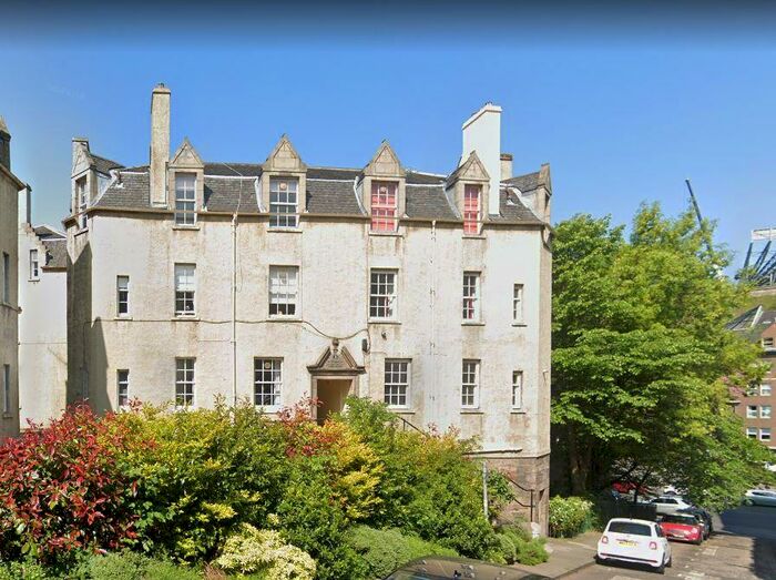 1 Bedroom Flat To Rent In Heriot Bridge, Central, Edinburgh, EH1