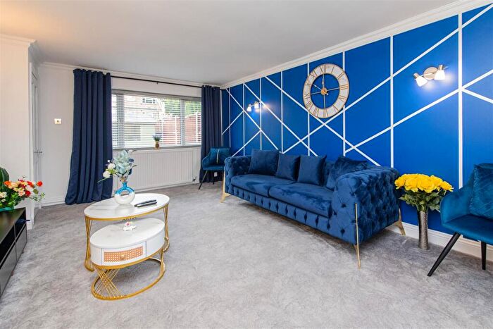 3 Bedroom Terraced House For Sale In Whiteford Drive, Kettering, NN15