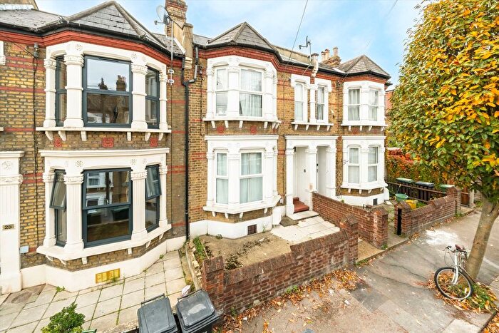 Studio To Rent In Bartram Road, Brockley, SE4