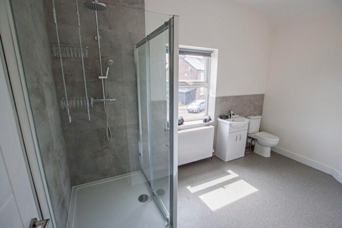 5 Bedroom Semi-Detached House To Rent In Midland Street, Sheffield, S1