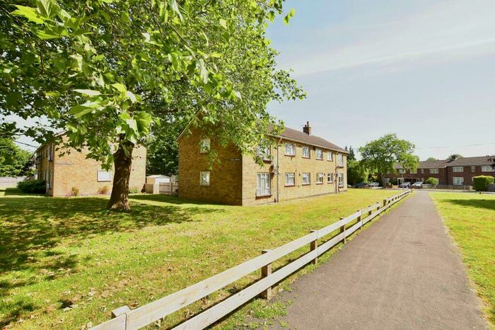 2 Bedroom Apartment To Rent In Nottingham Avenue, Maidstone, ME15