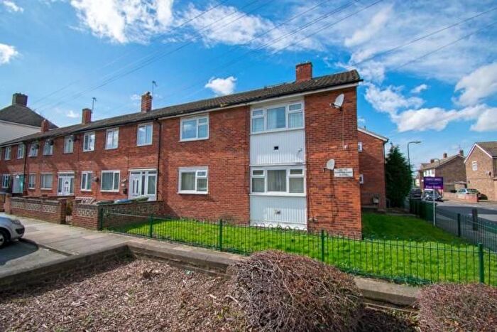 2 Bedroom Flat To Rent In Edington Road, London, SE2