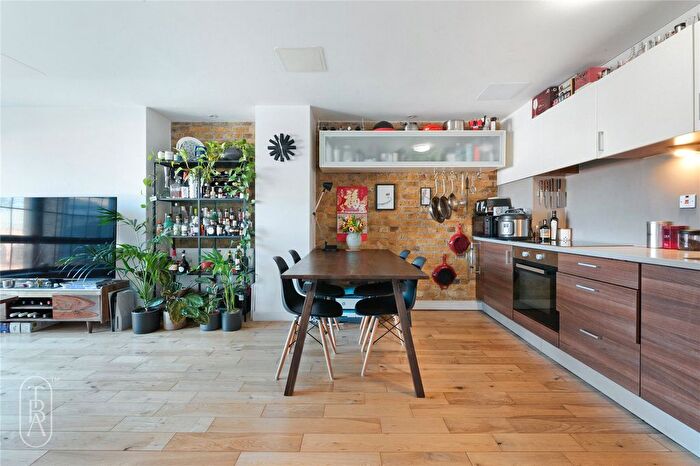 1 Bedroom Flat For Sale In Lolesworth Close, London, E1