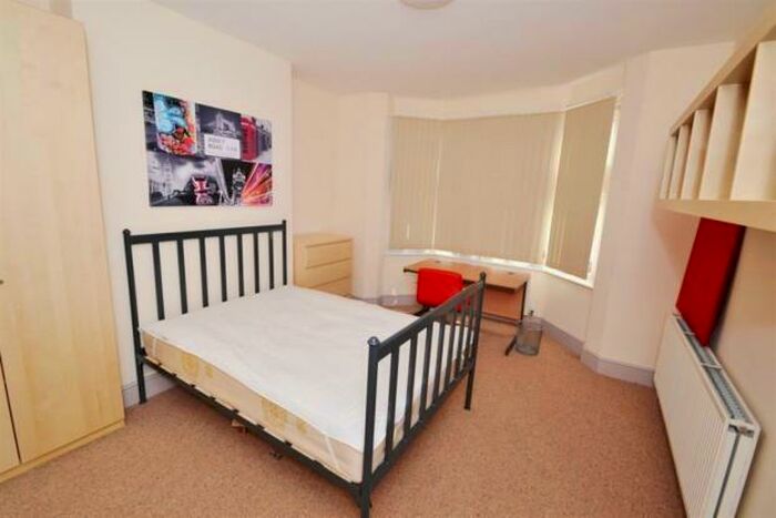 3 Bedroom Apartment To Rent In Balfour Road, Lenton, Nottingham, NG7