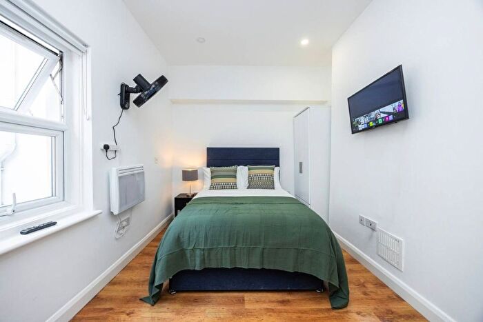 Studio To Rent In Kensington, SW5