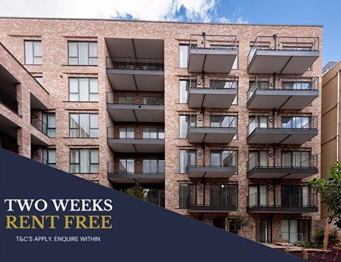 2 Bedroom Flat To Rent In Lilium House, Alameda Place, London, E3