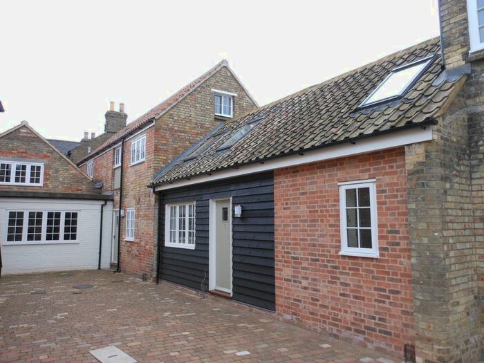 1 Bedroom Maisonette To Rent In Smokey Mews, St Neots, PE19