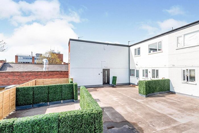 1 Bedroom Apartment To Rent In Birmingham Road, Sutton Coldfield, B72