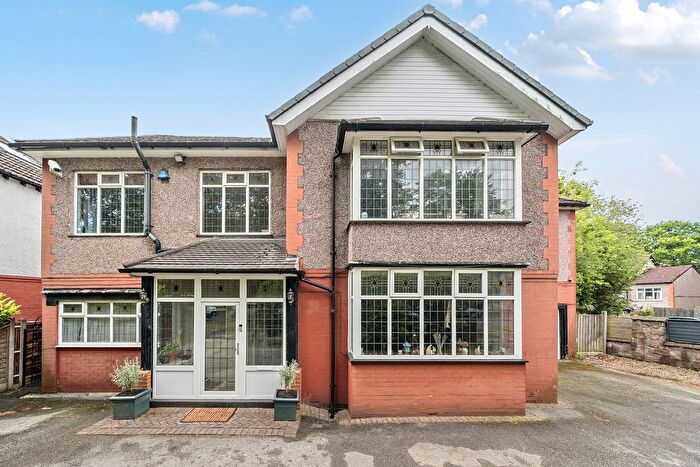 5 Bedroom Detached House For Sale In Menlove Avenue, Liverpool, L18