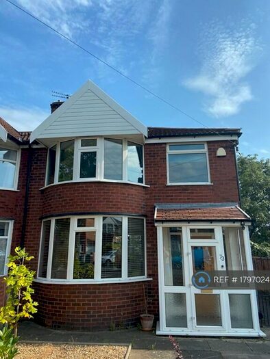 3 Bedroom Semi-Detached House To Rent In Warwick Rd South, Manchester, M16
