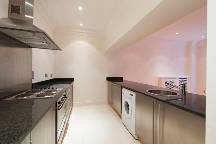 1 Bedroom Apartment To Rent In Grove End Gardens, Grove End Road, St Johns Wood, London, NW8