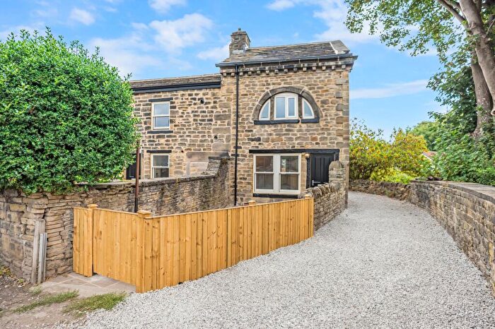 1 Bedroom Terraced House For Sale In Laburnum Place, Apperley Bridge, BD10