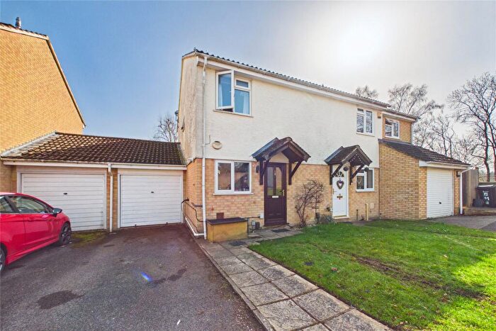 2 Bedroom Semi-Detached House For Sale In Sparrow Close, Wokingham, Berkshire, RG41