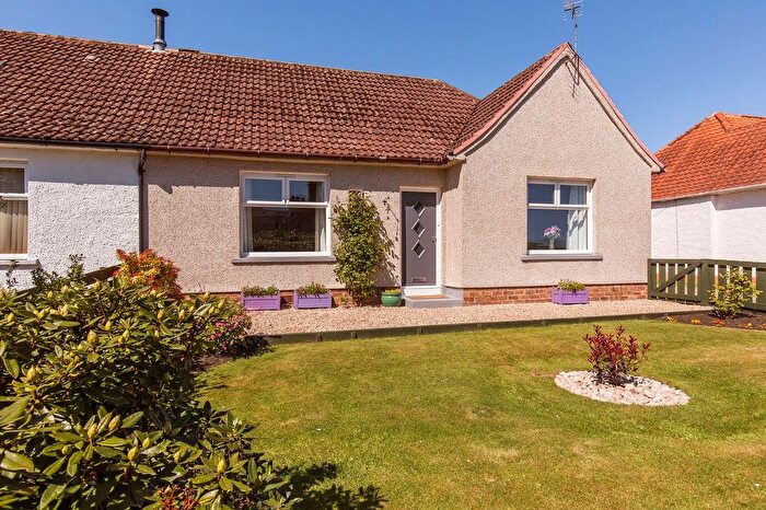 2 Bedroom Semi-Detached Bungalow For Sale In Stratheden Park, Cupar, KY15