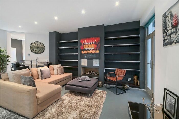 1 Bedroom Flat To Rent In Bramham Gardens, Earls Court, London, SW5