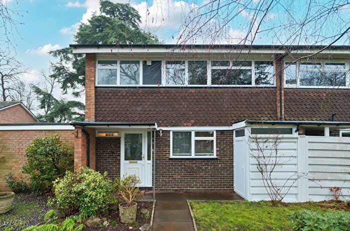 3 Bedroom End Terrace House For Sale In Wellsmoor Gardens, Bickley, Kent, BR1