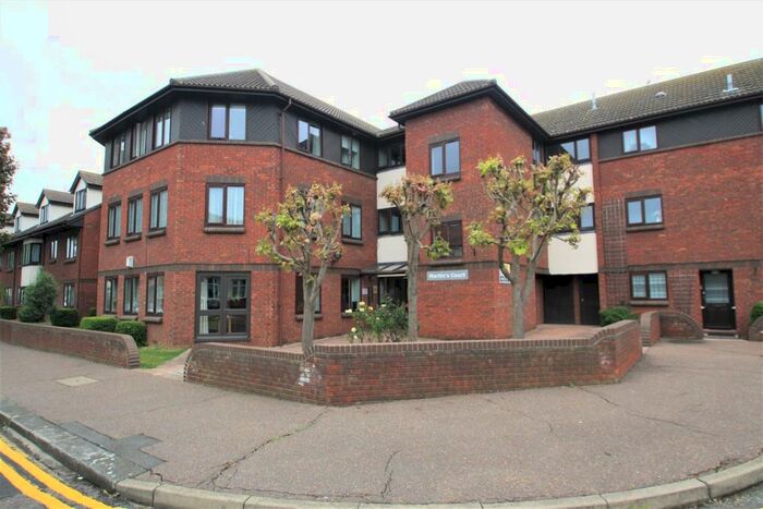 2 Bedroom Retirement Property To Rent In Stadium Road, Southend-On-Sea, SS2