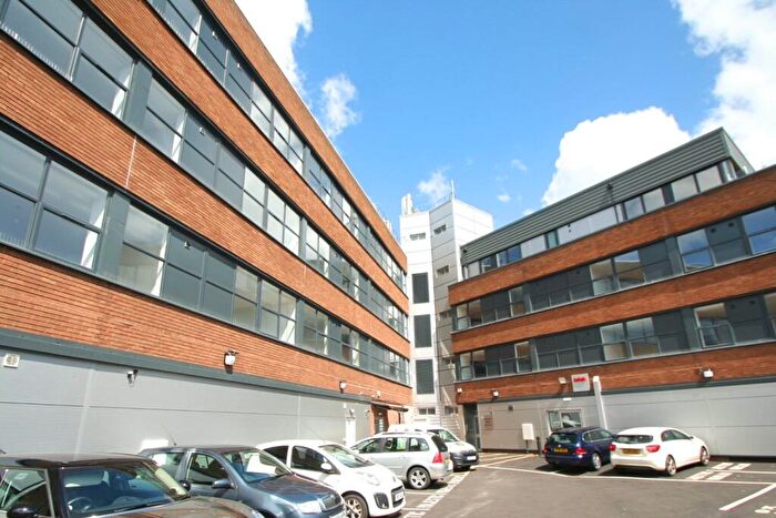 2 Bedroom Flat To Rent In Century House, Stratford Road, Solihull, B90