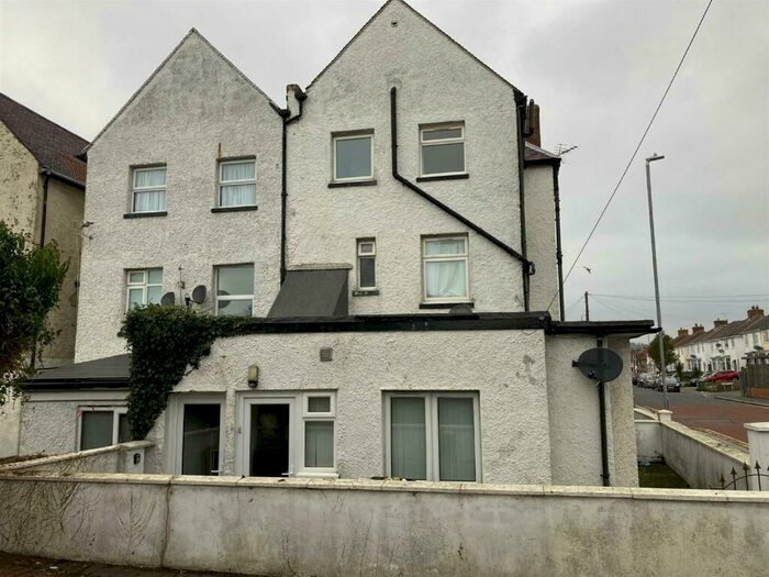 2 Bedroom Flat To Rent In Sidney Street, Folkestone, CT19