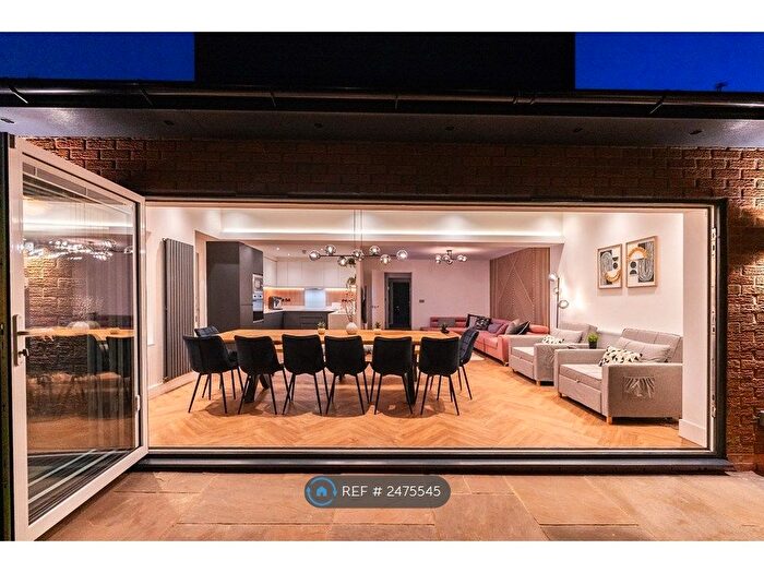 8 Bedroom Semi-Detached House To Rent In Landos Road, Manchester, M40