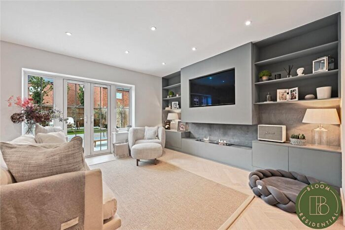 2 Bedroom End Of Terrace House To Rent In Marian Mews, Enfield, EN2