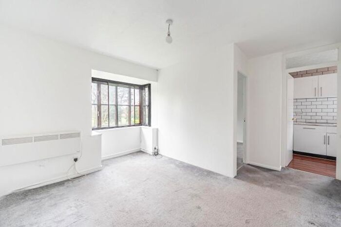 1 Bedroom Flat For Sale In Jasmin Close, Northwood, Middlesex, HA6