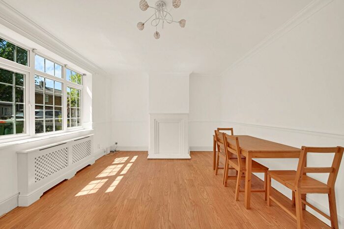 2 Bedroom Semi Detached House To Rent In Churchill Road, Prince Regent, E16