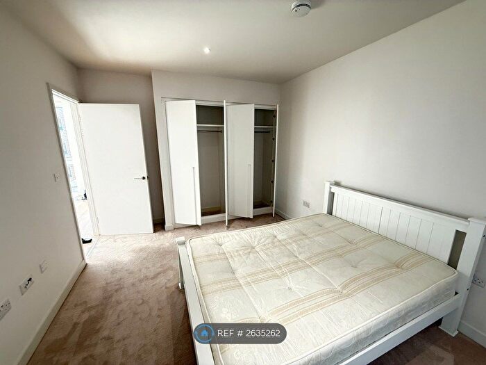 1 Bedroom Flat To Rent In Flagship House, London, E16