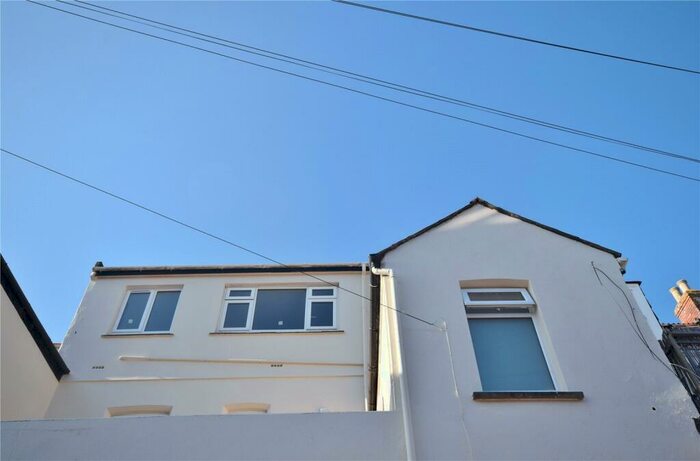 2 Bedroom Flat To Rent In Wadebridge, Cornwall, PL27