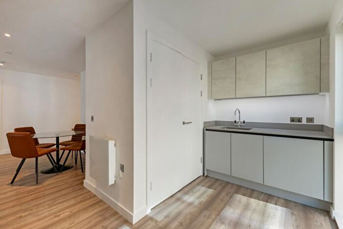 2 Bedroom Apartment To Rent In Herschel Street Slough, SL1