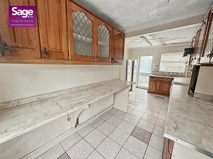 3 Bedroom Terraced House For Sale In Elm Drive, Risca, Newport, NP11