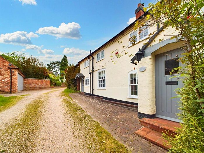 3 Bedroom Cottage To Rent In Hideaway Cottage, High Street, Repton, Derby, DE65