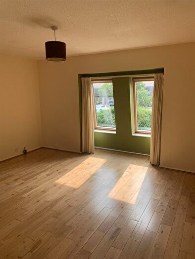 1 Bedroom Flat To Rent In East Road, South Wimbledon, SW19