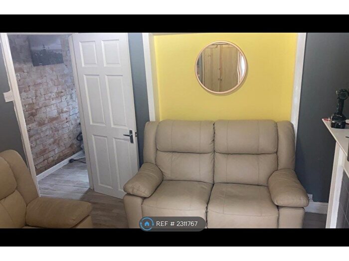 4 Bedroom Terraced House To Rent In Linden Road, Gloucester, GL1