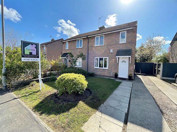 3 Bedroom Semi-Detached House For Sale In Pinewood Drive, Camblesforth, Selby, YO8