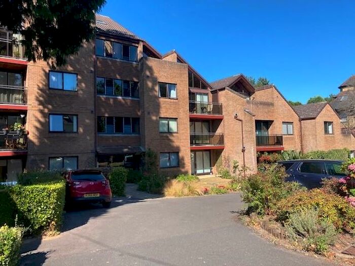 2 Bedroom Apartment To Rent In Otterbourne, BH2