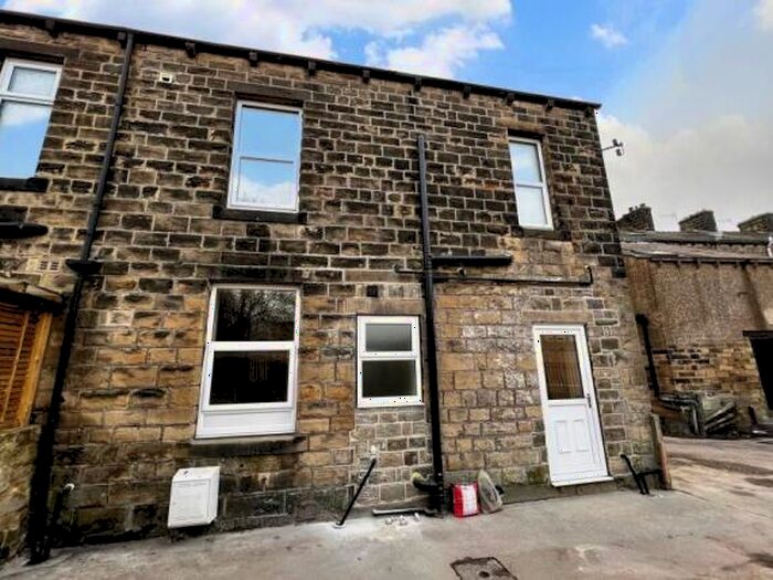 2 Bedroom Flat To Rent In Aire View, Silsden, Uk, BD20