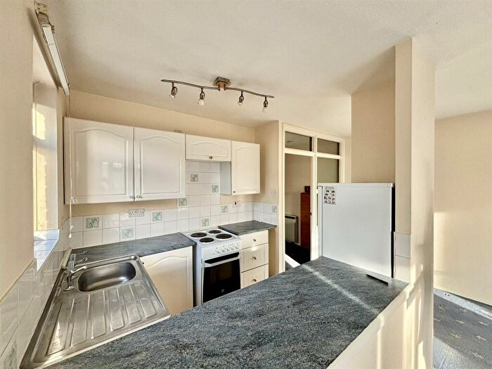 1 Bedroom Flat For Sale In Bush Street East, Southsea, PO5