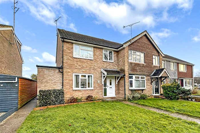 3 Bedroom End Of Terrace House For Sale In Southfields Road, Littlehampton, West Sussex, BN17